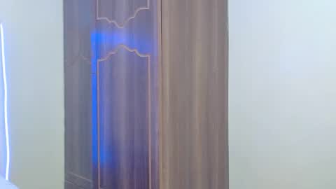 Snapshot of sandrah_ chatting on 06-21-26, 02:47 Sandy online show from 06-21-26, 02:47