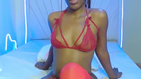 Snapshot of sandrah_ chatting on 07-27-26, 05:36 Sandy online show from 07-27-26, 05:36