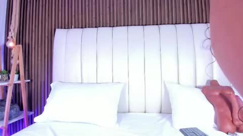 Snapshot of sandramilerr chatting on 02-07-26, 01:20 Sandra online show from 02-07-26, 01:20