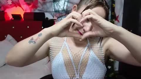 Snapshot of sandraossa chatting on 10-23-25, 07:12 sandraossa online show from 10-23-25, 07:12