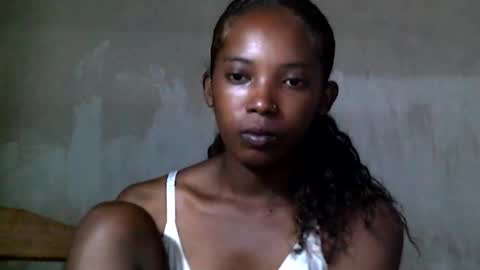 Snapshot of sandrine718 chatting on 03-16-26, 06:17 sandrine718 online show from 03-16-26, 06:17