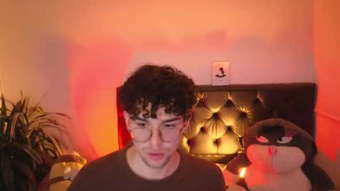 Snapshot of sandro_vitali chatting on 10-28-25, 07:45 sandro_vitali online show from 10-28-25, 07:45