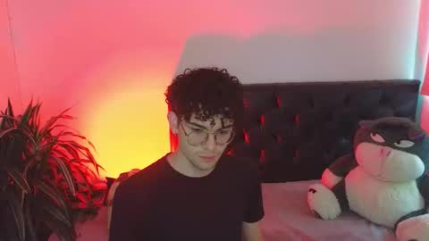 Snapshot of sandro_vitali chatting on 11-05-25, 01:33 sandro_vitali online show from 11-05-25, 01:33