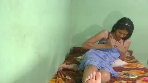Snapshot of sandunimaneesha23 chatting on 07-20-26, 06:32 sandunimaneesha23 online show from 07-20-26, 06:32