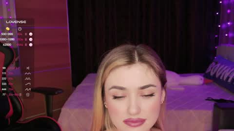 Snapshot of sandysweetie chatting on 01-19-25, 12:38 Sandy online show from 01-19-25, 12:38