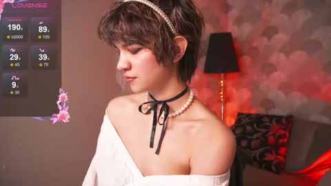 Snapshot of sandzu_ chatting on 11-25-25, 09:15 Viola online show from 11-25-25, 09:15