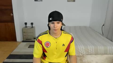 Snapshot of sant_wahlberg chatting on 06-04-26, 11:55 Sant online show from 06-04-26, 11:55