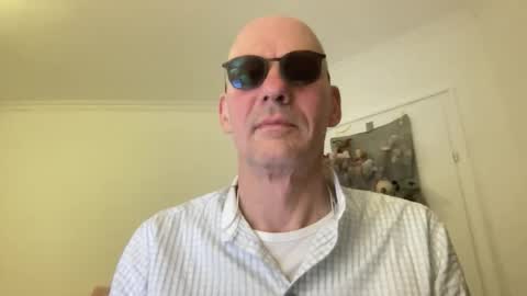 santaclausonice online show from 11-21-25, 10:41