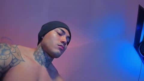 Santi Ferrer online show from 12-20-25, 01:34