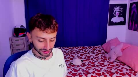 Snapshot of santi_mateo chatting on 02-26-26, 03:38 Santi online show from 02-26-26, 03:38