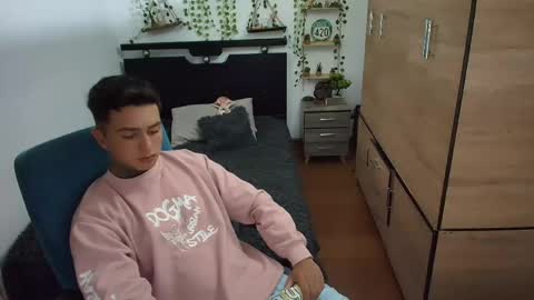 Snapshot of santi_ss chatting on 05-30-26, 11:24 santi_ss online show from 05-30-26, 11:24
