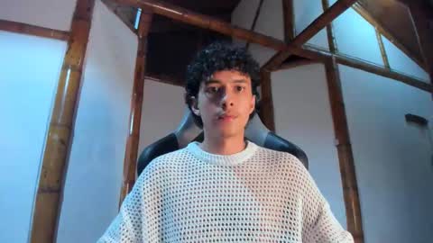 santi_twink19 online show from 02-09-26, 05:00