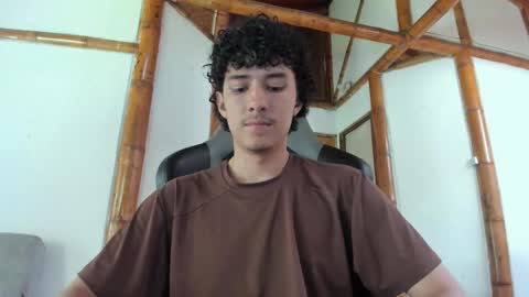 santi_twink19 online show from 02-12-26, 07:09