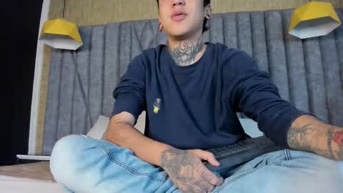 SantiAbader online show from 11-25-25, 11:43