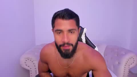 Snapshot of santiago_huntt chatting on 12-19-25, 01:07 santiago_huntt online show from 12-19-25, 01:07