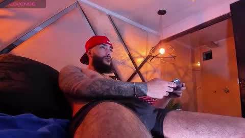 Santiago Hincapiie online show from 03-03-26, 03:45