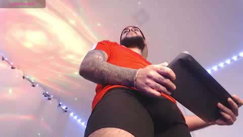 Santiago Hincapiie online show from 03-24-26, 01:10