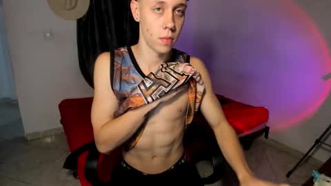 Julius Novachrono  online show from 12-19-25, 01:23