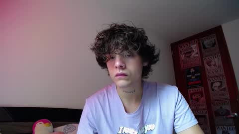 Snapshot of santii_rose chatting on 12-12-24, 03:05 Santii online show from 12-12-24, 03:05