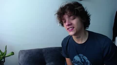 Snapshot of santii_rose chatting on 12-13-24, 12:17 Santii online show from 12-13-24, 12:17