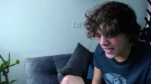 Snapshot of santii_rose chatting on 12-13-24, 08:15 Santii online show from 12-13-24, 08:15