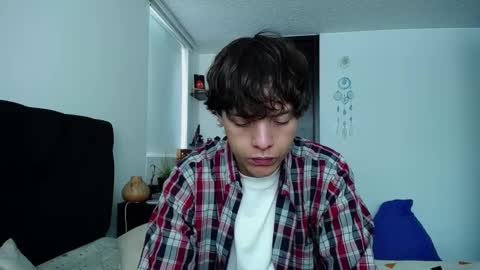 Snapshot of santii_rose chatting on 12-20-24, 06:45 Santii online show from 12-20-24, 06:45