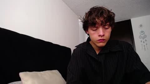 Snapshot of santii_rose chatting on 12-30-24, 08:36 Santii online show from 12-30-24, 08:36