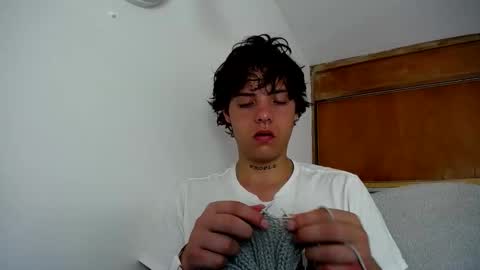 Snapshot of santii_rose chatting on 01-05-25, 02:30 Santii online show from 01-05-25, 02:30