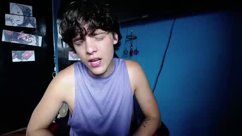 Snapshot of santii_rose chatting on 01-09-25, 06:15 Santii online show from 01-09-25, 06:15