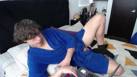 Snapshot of santii_rose chatting on 01-30-25, 06:21 Santii online show from 01-30-25, 06:21