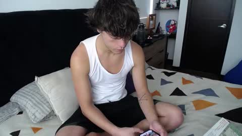 Snapshot of santii_rose chatting on 02-07-25, 01:53 Santii online show from 02-07-25, 01:53