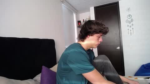 Snapshot of santii_rose chatting on 02-09-25, 01:03 Santii online show from 02-09-25, 01:03