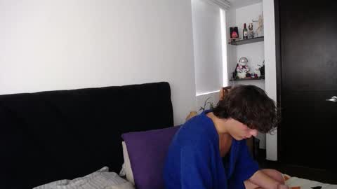 Snapshot of santii_rose chatting on 02-11-25, 09:14 Santii online show from 02-11-25, 09:14