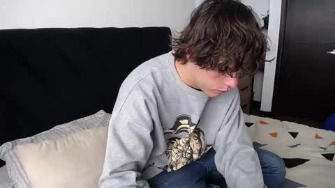 Snapshot of santii_rose chatting on 02-18-25, 12:39 Santii online show from 02-18-25, 12:39