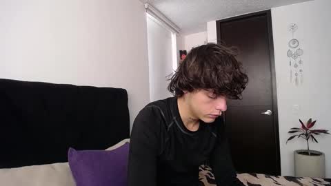 Snapshot of santii_rose chatting on 03-11-25, 01:01 Santii online show from 03-11-25, 01:01