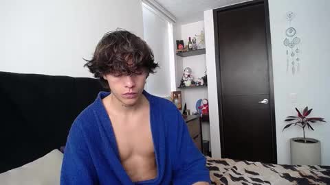 Snapshot of santii_rose chatting on 03-11-25, 04:07 Santii online show from 03-11-25, 04:07