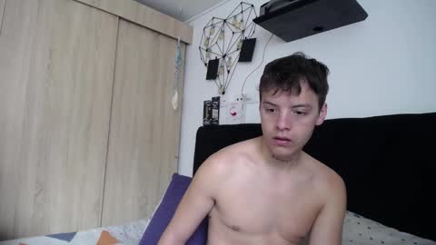 Snapshot of santii_rose chatting on 09-14-25, 02:27 Santii online show from 09-14-25, 02:27