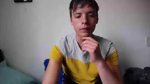 Snapshot of santii_rose chatting on 09-15-25, 04:40 Santii online show from 09-15-25, 04:40