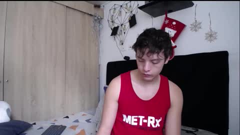 Snapshot of santii_rose chatting on 11-22-25, 04:17 Santii online show from 11-22-25, 04:17