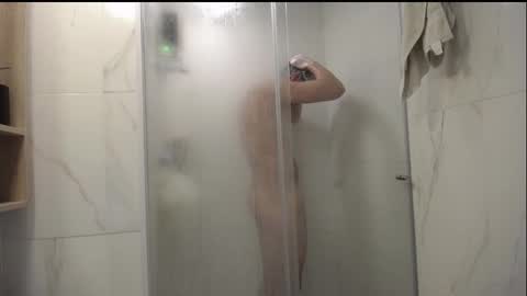 Snapshot of santii_rose chatting on 12-19-25, 07:43 Santii online show from 12-19-25, 07:43