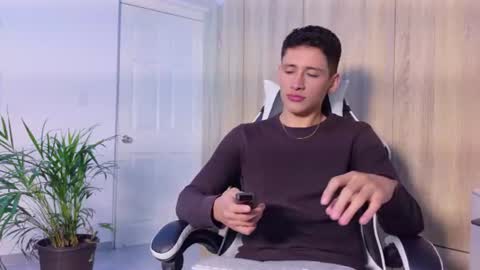Snapshot of santilux_ chatting on 07-03-26, 05:47 SantiLux online show from 07-03-26, 05:47