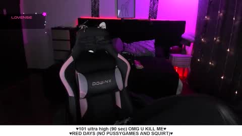 Snapshot of santos_liah chatting on 09-20-25, 12:17 Liah Santos online show from 09-20-25, 12:17