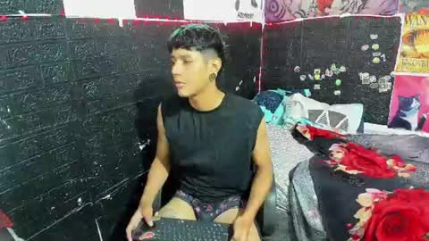 Snapshot of santos_xd chatting on 07-18-26, 03:11 santos online show from 07-18-26, 03:11