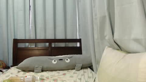 Miss Rue online show from 04-24-26, 06:05