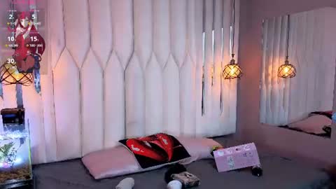 Snapshot of santsara chatting on 06-12-26, 11:53 SANTSARA online show from 06-12-26, 11:53