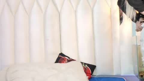 Snapshot of santsara chatting on 07-07-26, 12:20 SANTSARA online show from 07-07-26, 12:20