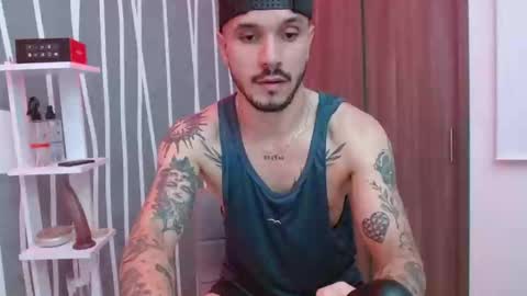 Snapshot of santti_torres chatting on 12-05-25, 04:43 Santy Torres online show from 12-05-25, 04:43