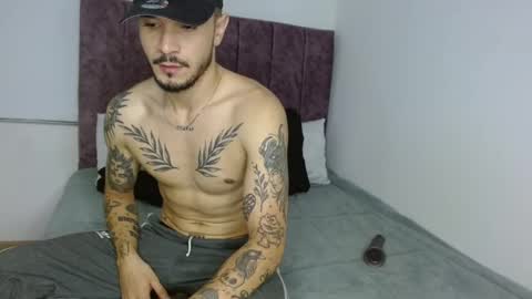 Snapshot of santti_torres chatting on 02-06-26, 05:45 Santy Torres online show from 02-06-26, 05:45