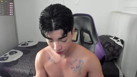 Mr. Santiago online show from 12-20-24, 04:25