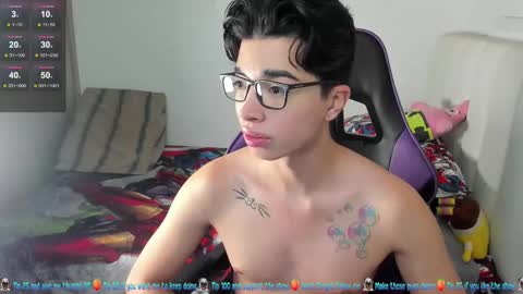 Mr. Santiago online show from 03-05-25, 01:06